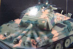 Krabice - RC model tanku Panther 1:16 v proveden s kouem, zvukem, kovovou pevodovkou a krystalem